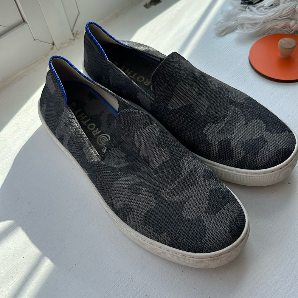 Rothy’s size 10 camo